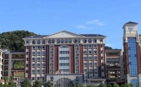 郴州市五雅高级中学｜高三复读学校